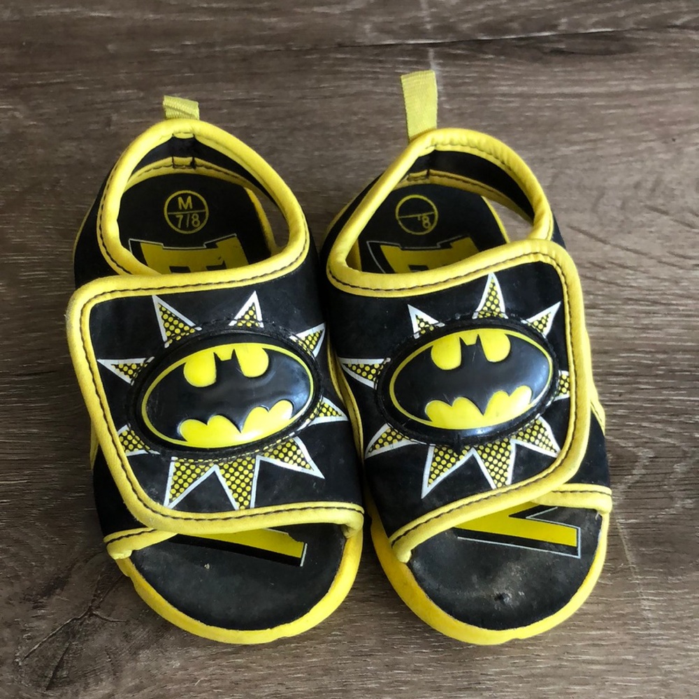 Light Up Batman Toddler Sandals